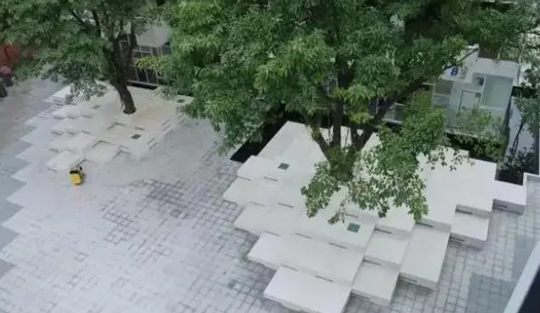 實(shí)用又美觀的樹(shù)池坐凳，你知道它是混凝土做的嗎？