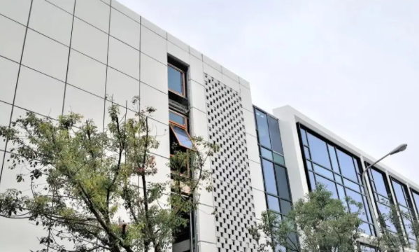 UHPC外墻裝飾板，提升建筑視覺美感